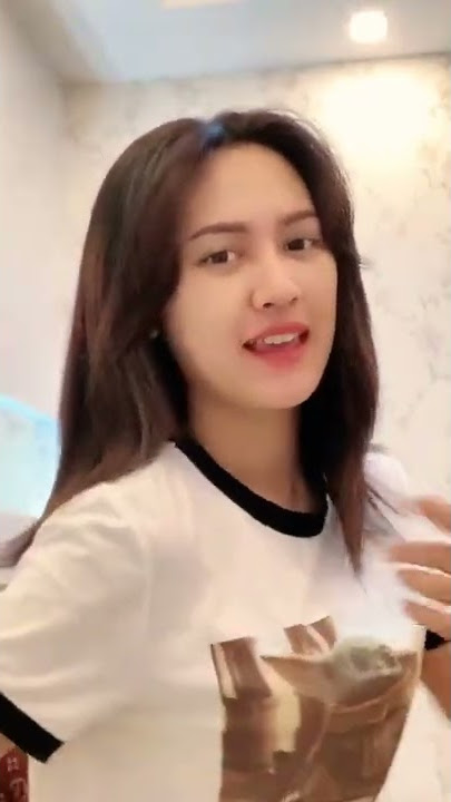 Jangan Pun Diriku Semut Kan Marah Bila Terlalu - Happy Asmara