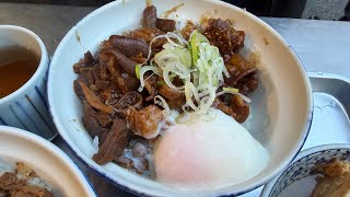 Kitsuneya Beef Organ Rice Bowl In Tsukiji Fish Market With Soft Boiled Raw Egg And Tofu Beef Side Resimi