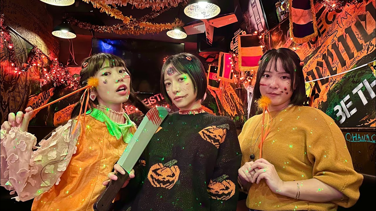 Halloween hunting in Roppongi (😂)