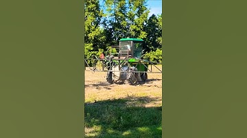 John Deere Hi-Cycle 6000 Post Emergence Spraying Grain Corn Field #sprayer  #herbicide #johndeere