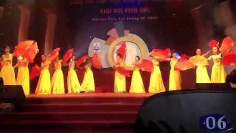 Đất nước lời ru   Tốp múa Đại học Thương Mại