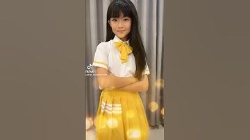 Từ lần đầu gặp em lại bị em mắng mấy câu. Đang quay trend mà Bà ghẹo quài 😝 #Anniethienkim #Shorts