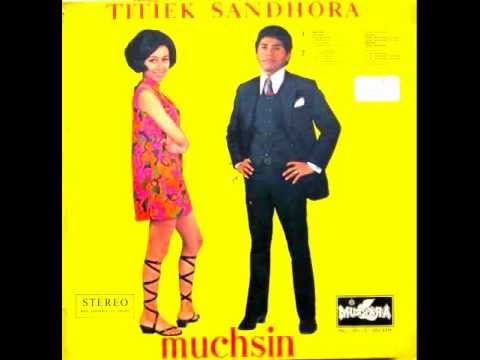 Titiek Sandhora \u0026 Muchsin - Tanggung Bulan (Mustafa Wirjat)
