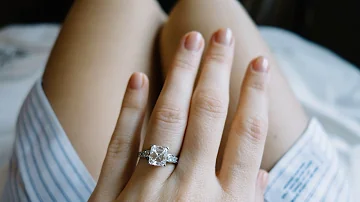 Какое кольцо дарят при предложении выйти замуж