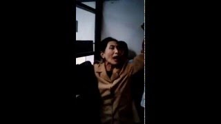IBU PNS KEM.DALAM NEGRI RUSUH DI ANTRIAN POLDA JAKARTA SELATAN