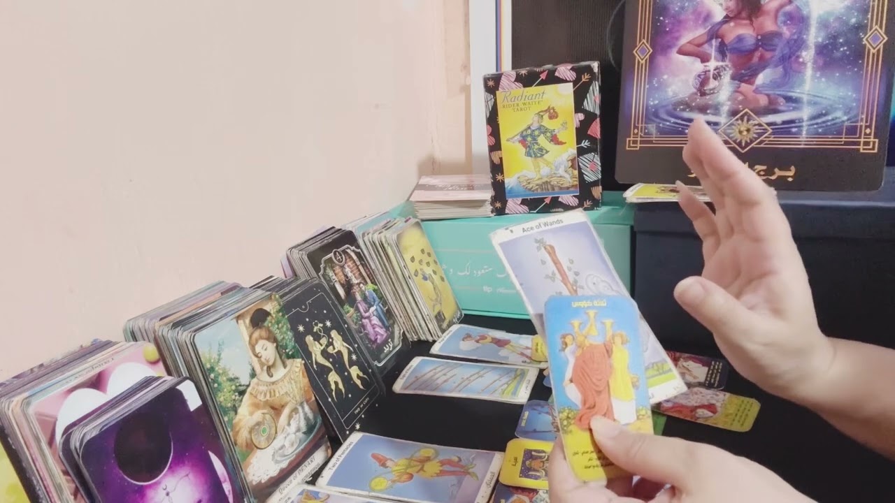 برج الدلو ♒ قراءه العلاقه الثلاثيه مشاعره اتجاهك و اتجاه الطرف التالت نواياه وخطواته