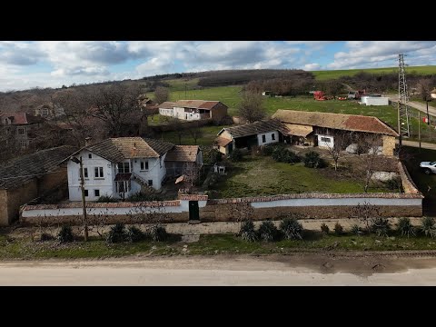 Property video tour thumbnail