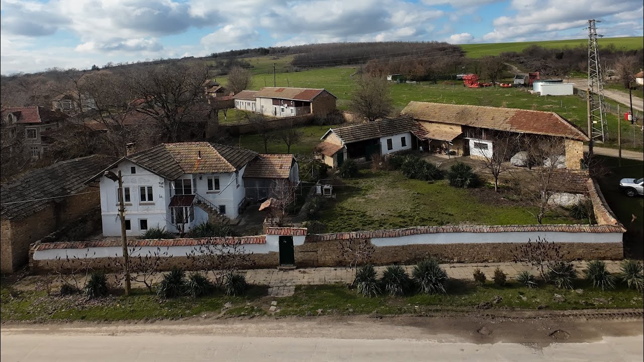 The Gingerbread House - Gradina €150,000 (approx £131,500) Stefan Stambolovo Veliko Tarnovo 