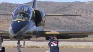 Reno Air Races: L-39 Jet Emergency Gear-Up Landing