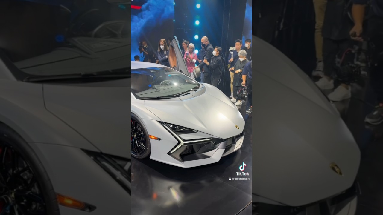 พาชม Lamborghini Revuelto ขุมพลัง 1015 แรงม้า มาพร้อมเครื่องยนต์ V12 แบบ N/A 6.5ลิตร์ +มอเตอร์ 3 ตัว