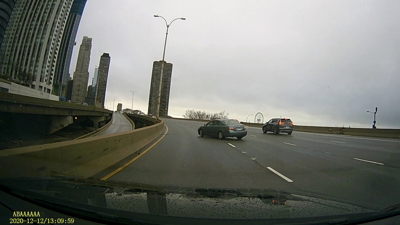 Car accident on Lakeshore Drive, Chicago, Saturday 12/12/20 YouTube