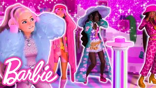 Barbie Extra So Fly Fashion Abenteuer | BARBIE LÄUTET DEN ALARM &quot;CODE PINK&quot; | Clip