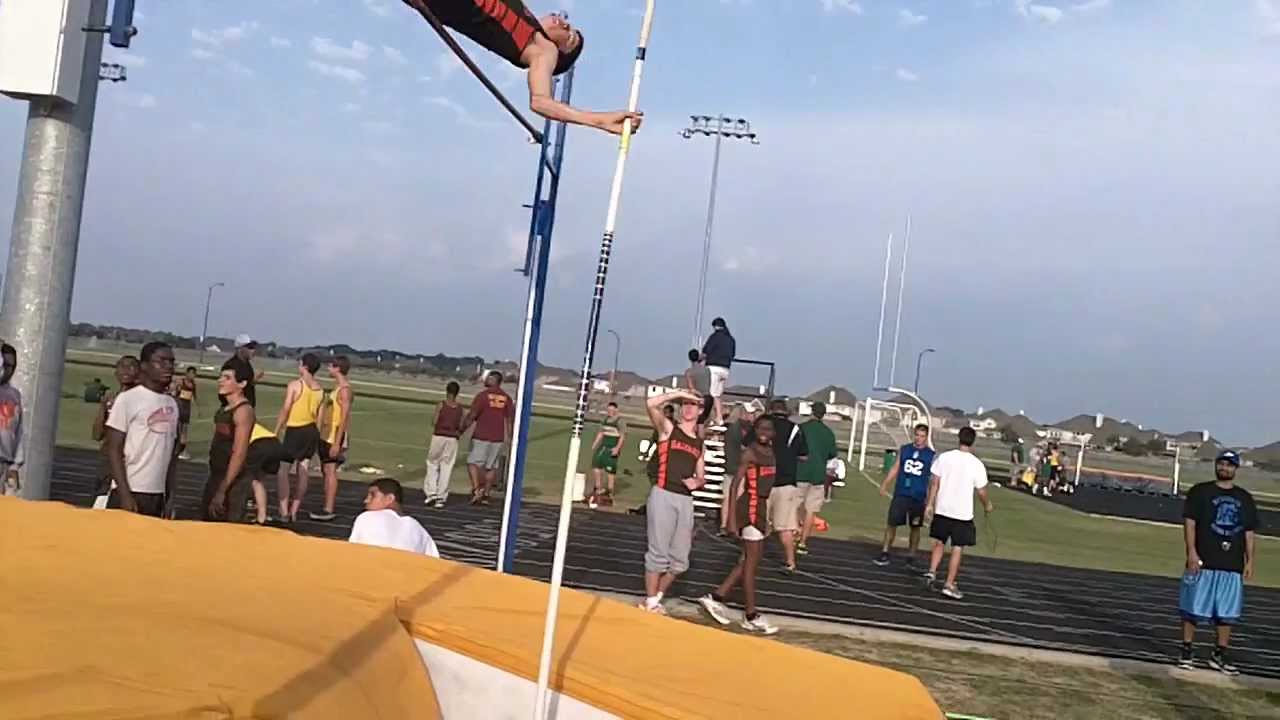 8th Grade Pole Vault (10ft) YouTube