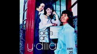 Download Lagu Y Diliau - Blodeuwedd MP3