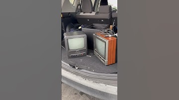 Did I make the right choice picking up these two #CRT TVs?