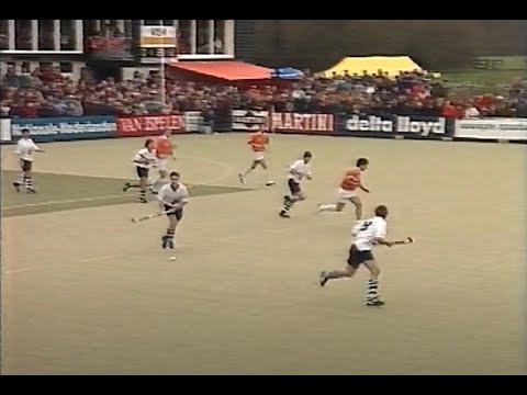 Hoofdklasse 1989-1990 - samenvattingen (deel 1)