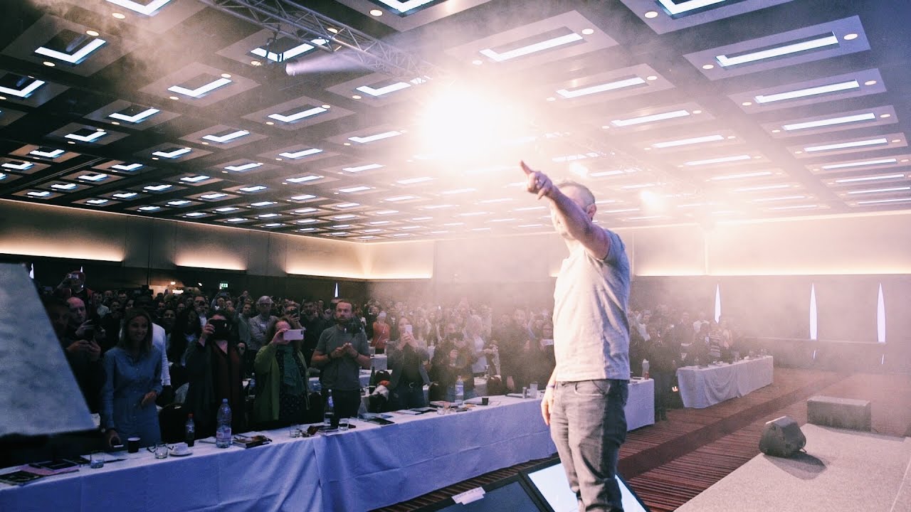 THE BEST BUSINESS IDEAS FOR 2017 | DailyVee 223