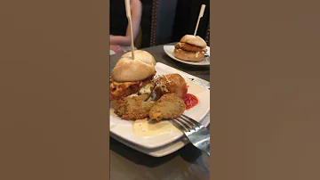 Lightlunch At Laviche Café Thunderbay Hangingout Acquaintance Cravingsatisfied 