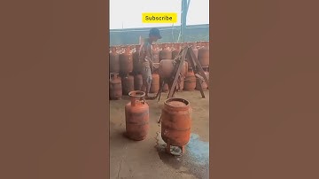 dangerous lpg gas Cylinder Emptying