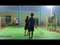 Grandong bermain bulutangkis
