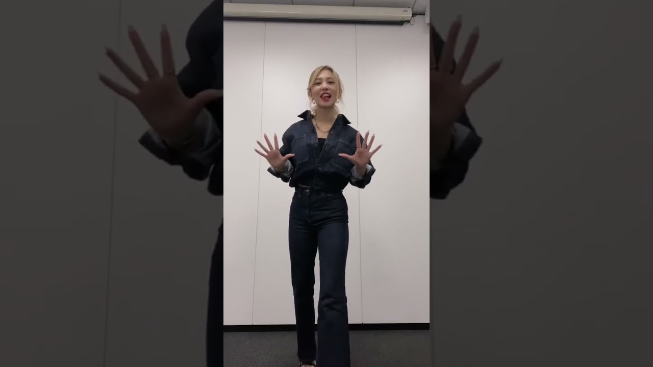 Watch たまには歌じゃないやつ😂 on YouTube Watch たまには歌じゃないやつ😂 on YouTube