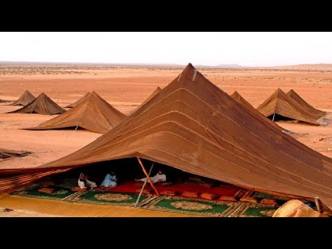 الخيمة المسكن المفضل لدى الانسان الصحراوي....  تنسجها الايادي بحب وتحتضنها الرمال بوفاء