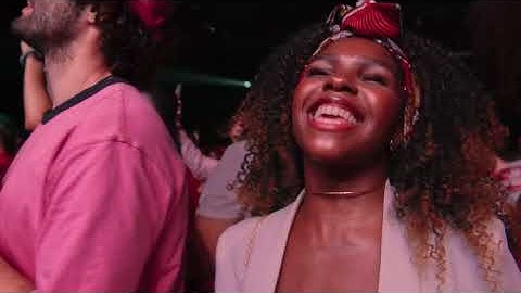 Gloria Groove - Chamada Proibida feat. Thiaguinho (Ao Vivo)