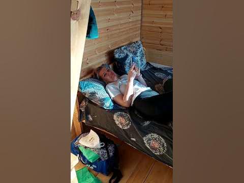 В обуви на кровать. - YouTube