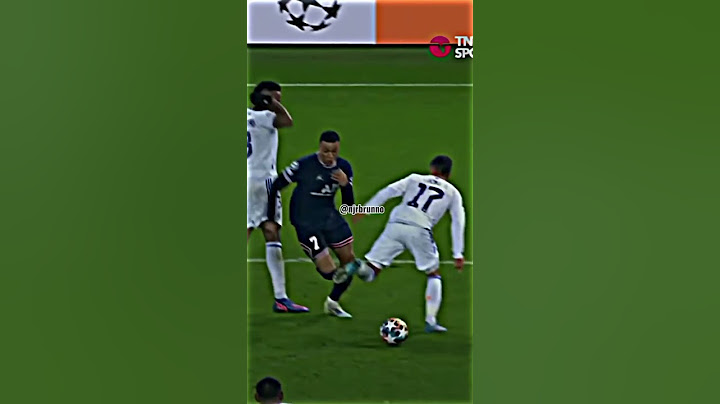 simplesmente neymar hoje entrando no 2 tempo e dando assistência