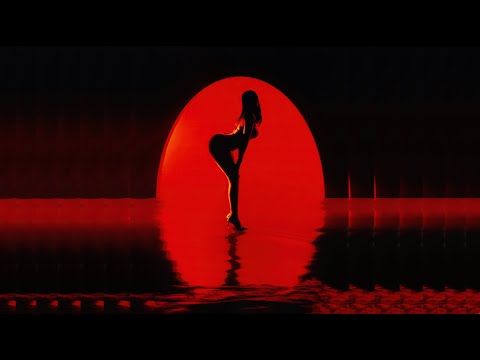 Kali Uchis - Moonlight (Official Lyric Video)