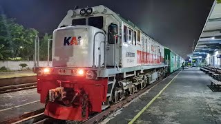 PERJALANAN KERETA MALAM YANG SEPI !