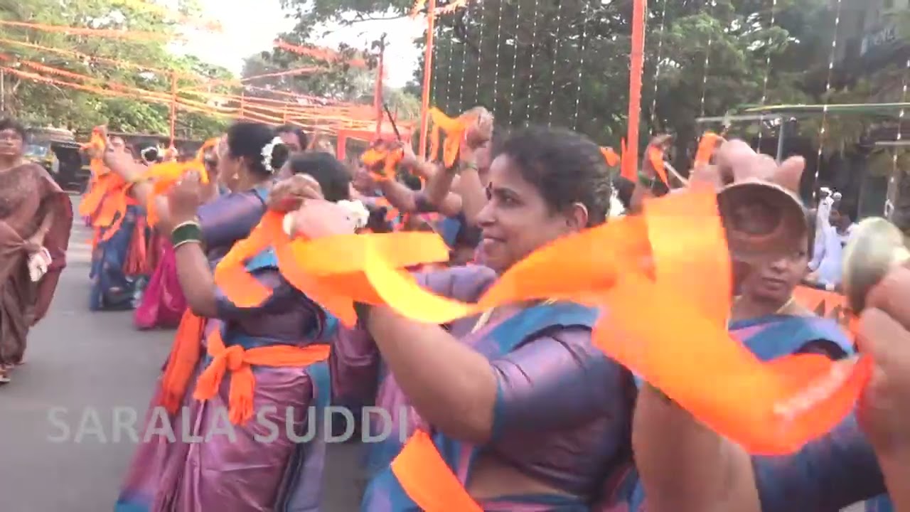 ಸಹಸ್ರಾಧಿಕ ಮಹಿಳೆಯರಿಂದ ನೃತ್ಯ ಭಜನೆ | ಮಧೂರು ಮೂಲಸ್ಥಾನದಿಂದ ಹಸಿರುವಾಣಿ ಮೆರವಣಿಗೆ | #saralasuddi1 #madhur