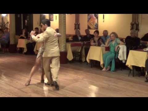 Gladys Colombo y Martin Cardozo Tango "Oigo Tu Voz" En: Club Gricel (Martes 24-09-13) 4/6