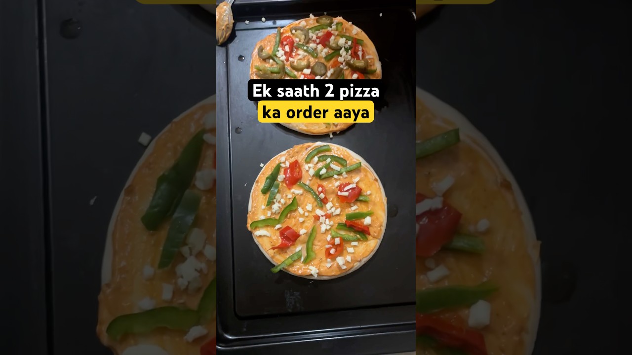 Ek saath 2 pizza ka order aa gya 