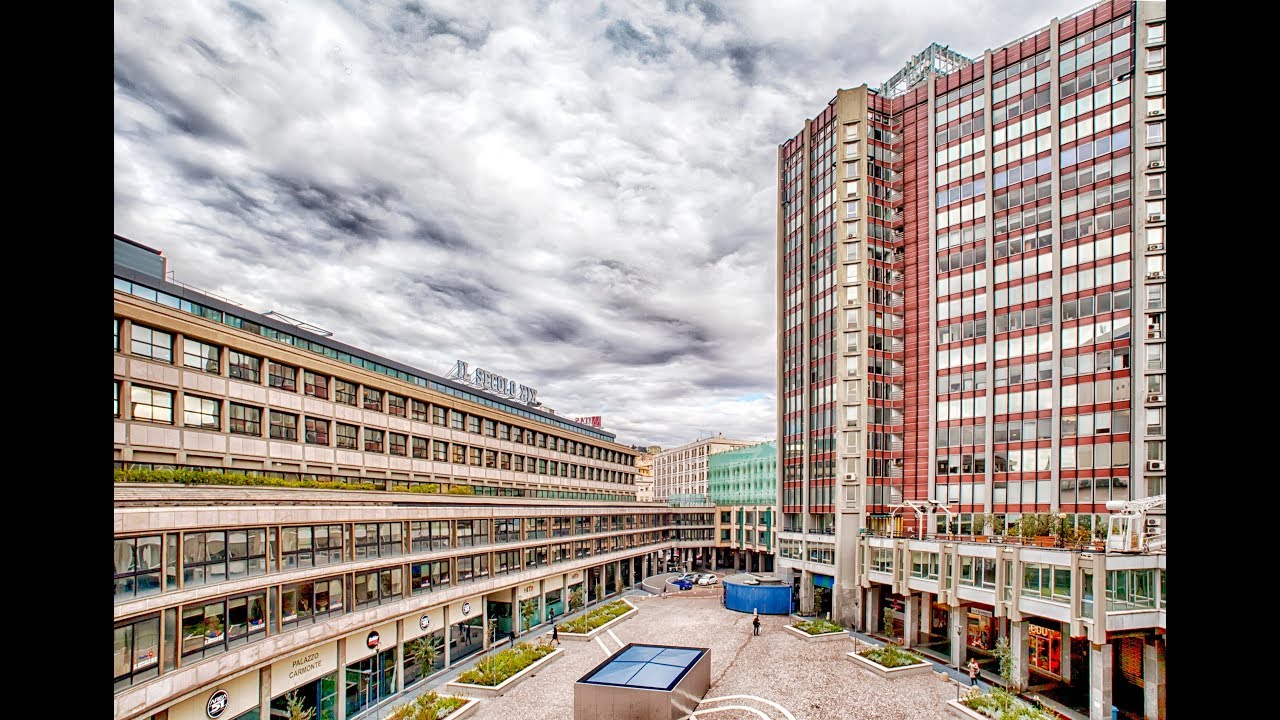 Piazza Piccapietra, Genova.