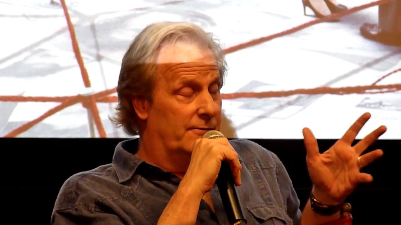 Jeff Daniels reminisces about ruthless 'Godless' role & his Emmy winning 'The Newsroom' speech