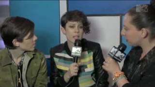 Famous Tegan and Sara : Taylor Swift Should Date a Woman Wealth