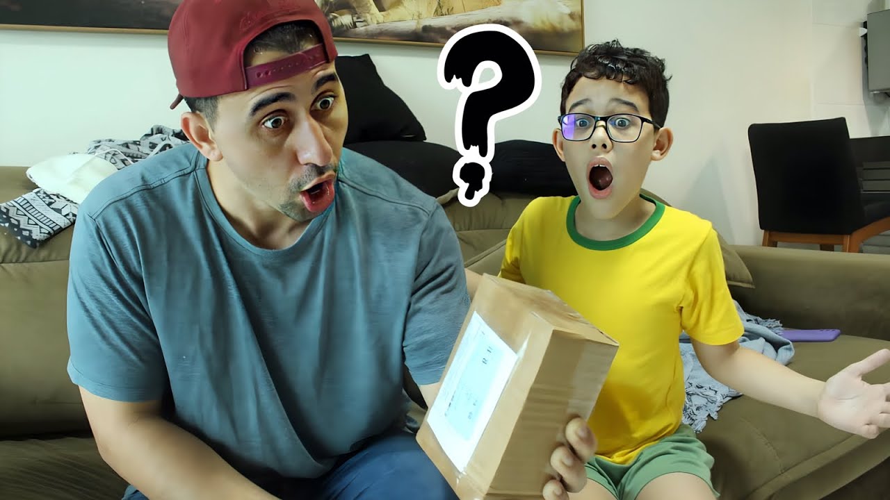 COMPRAMOS UMA CAIXA MISTERIOSA!