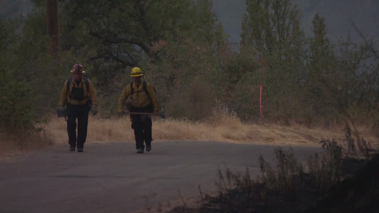 Eyewitness News Crews make big jump in containment on SQF Complex Fire