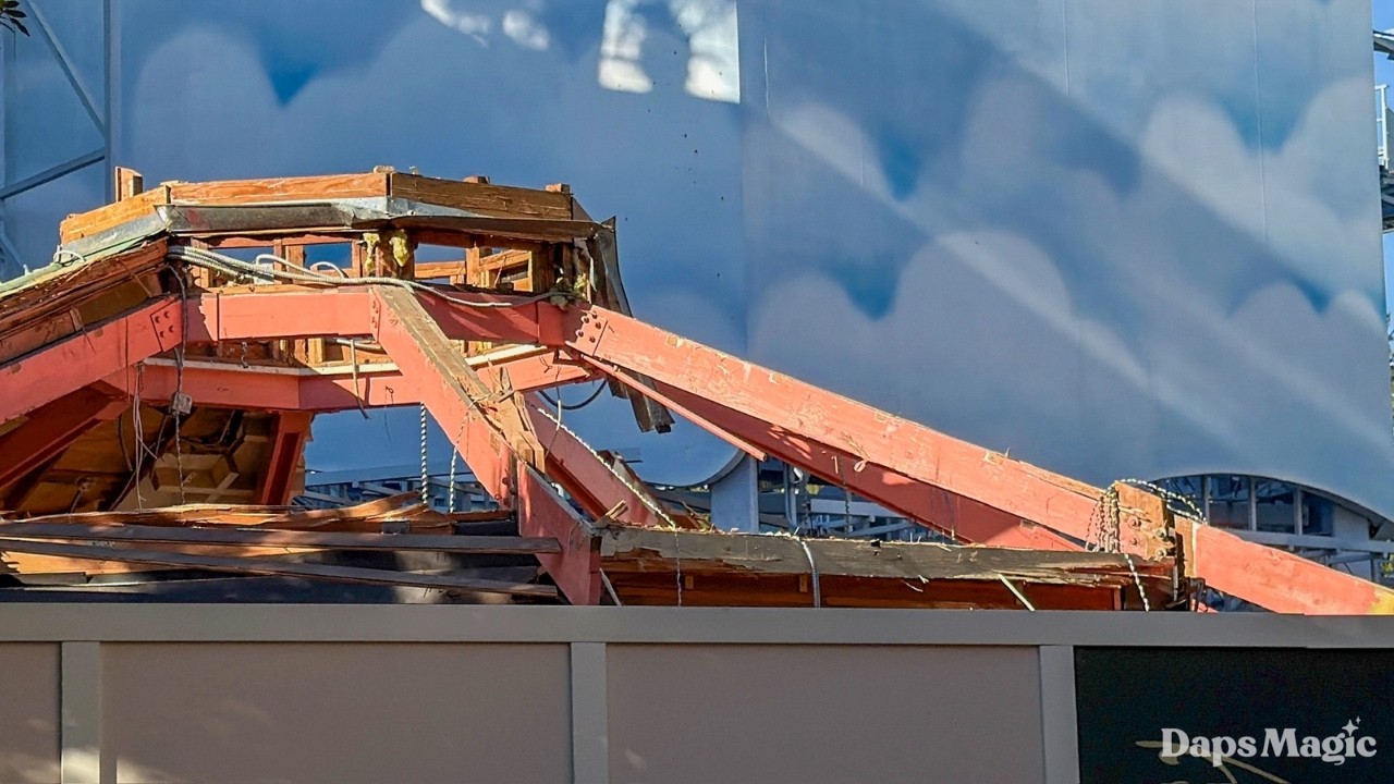 Paradise Gardens Park Gazebo is Being Dismantled at Disney California Adventure 4K