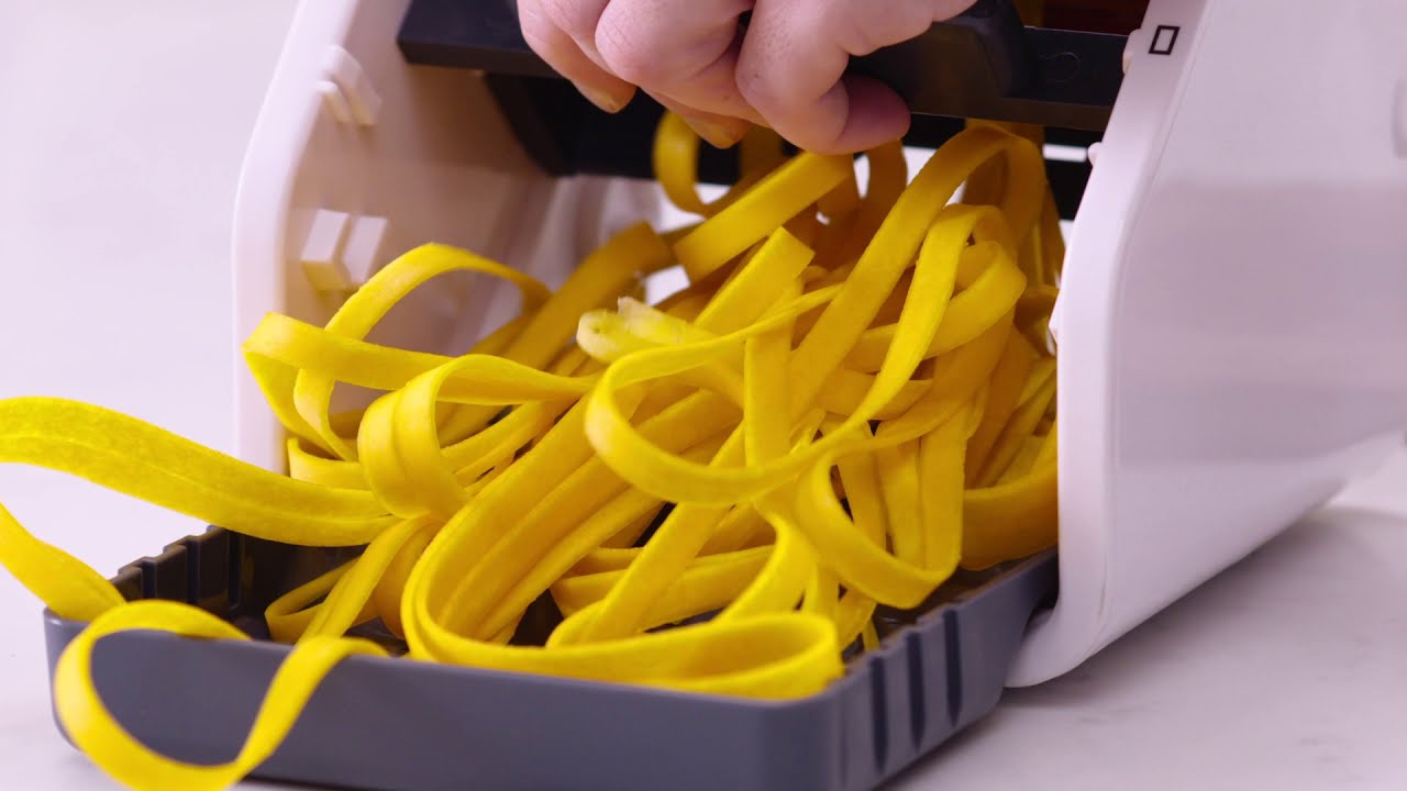 Zyliss SmoothSlizer - Vegetable Pasta Maker and Spiralizer