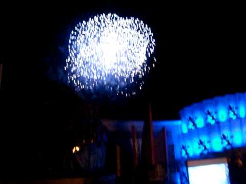 イクスピアリカウントダウン２００９ 蛍の光 花火 Youtube