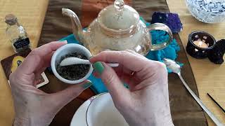 A  Tea Cup reading for Marilyn