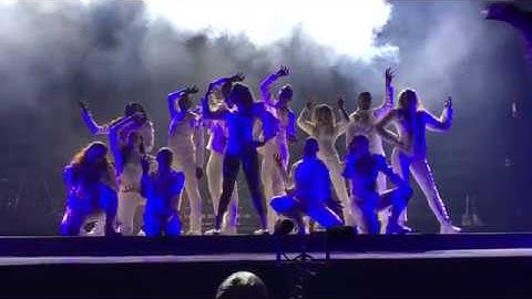 Lady Gaga - Bad Romance (Front Row in Sacramento)
