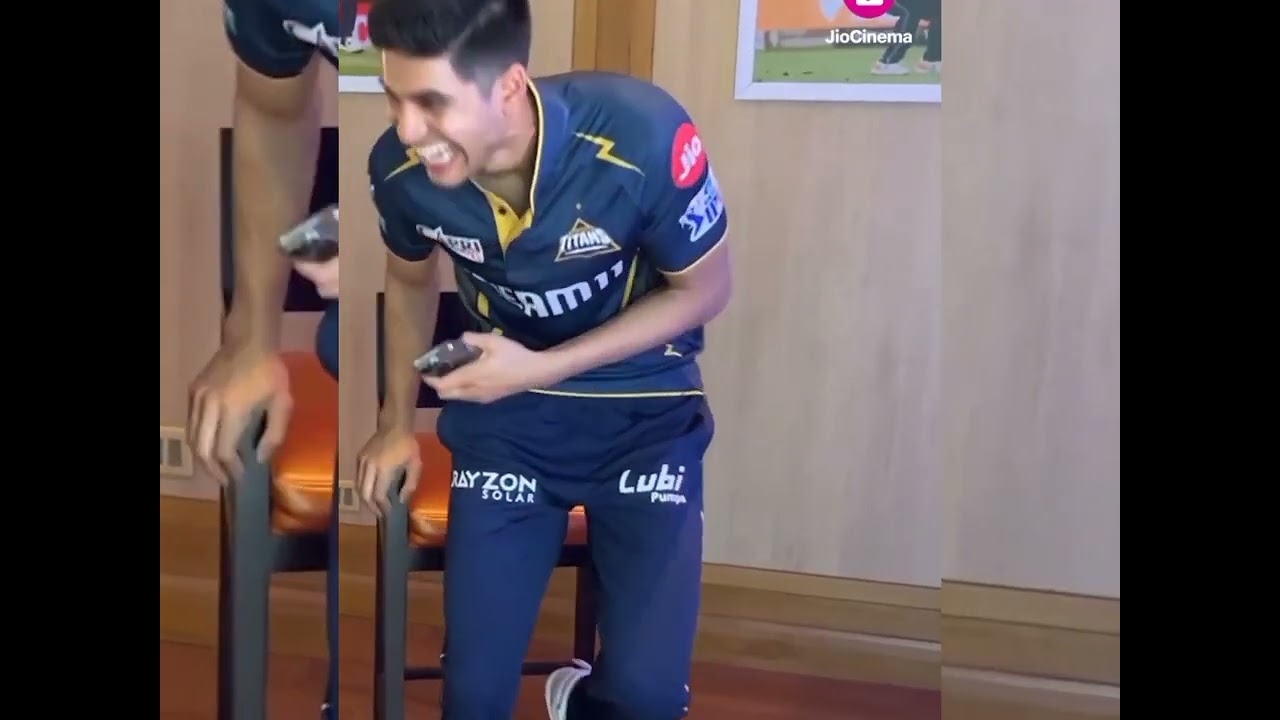 my Dil goes mmmmm😍♥️♥️😍😍😍❤️😍ati hai wo aise Chalke 😍❤️ subhman gill mv