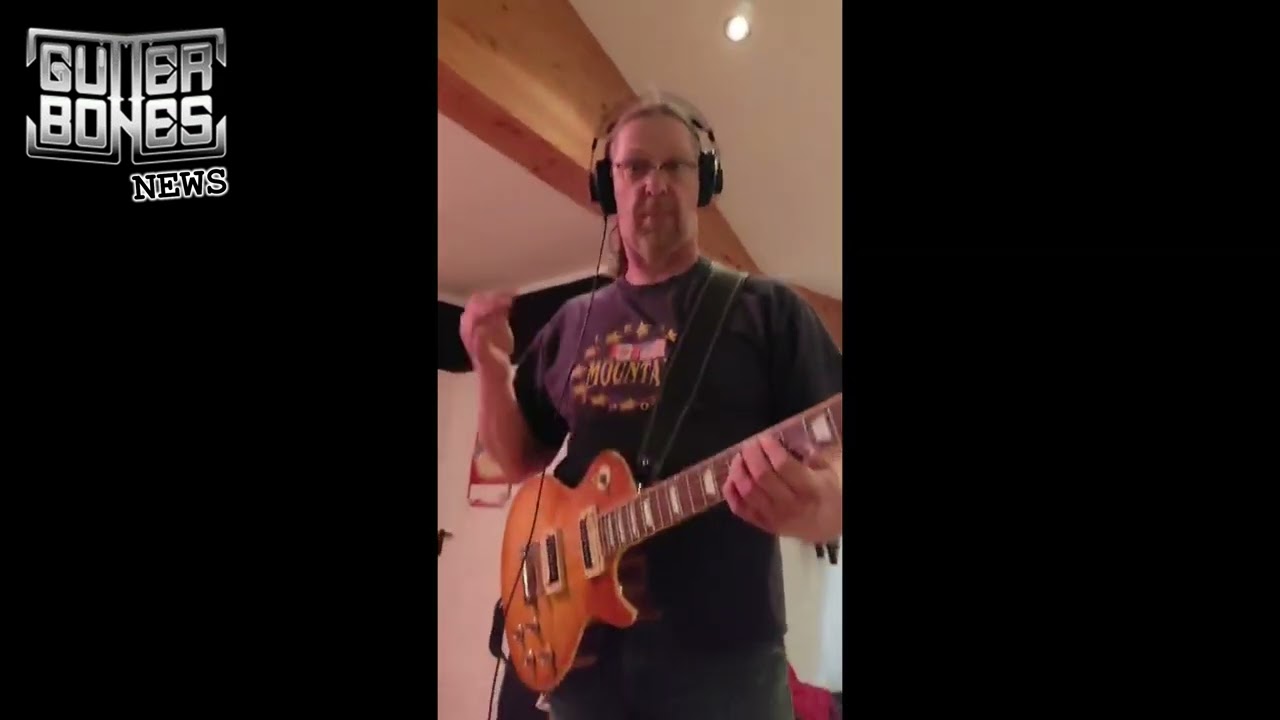 04   GUTTER BONES at Cocobolo   Sascha