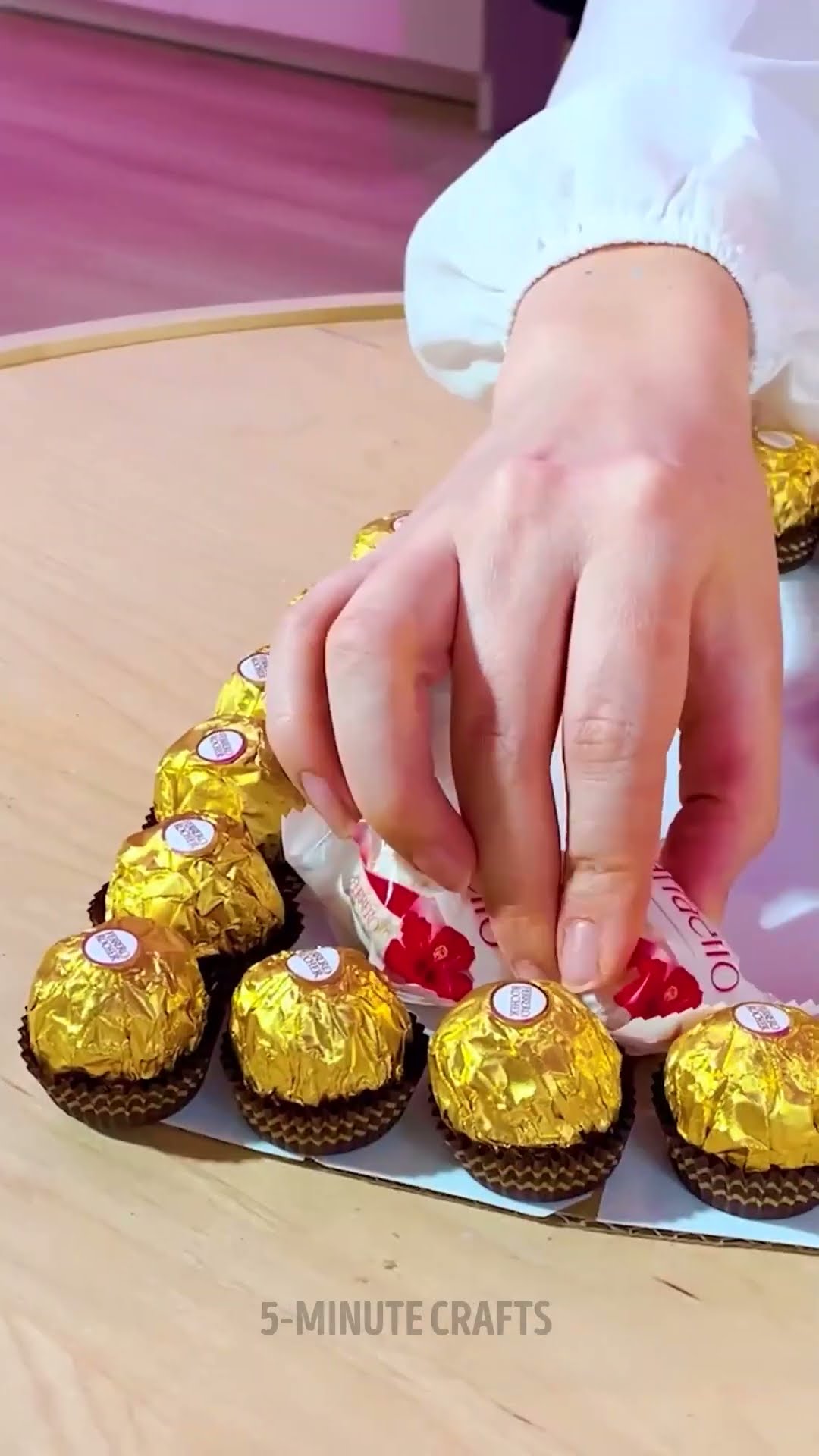 ? Watch Her Create a Beautiful Gift in Seconds