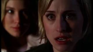 Smallville, Chloe finds out Clark