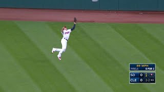 SD@CLE: Zimmer leaps, takes away a hit from Pirela