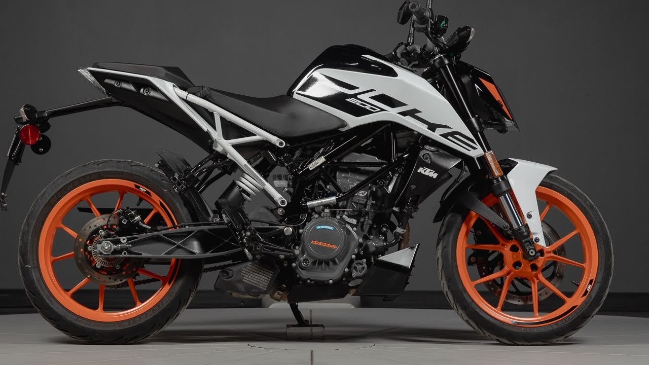 2020 KTM 200 DUKE! Test Ride